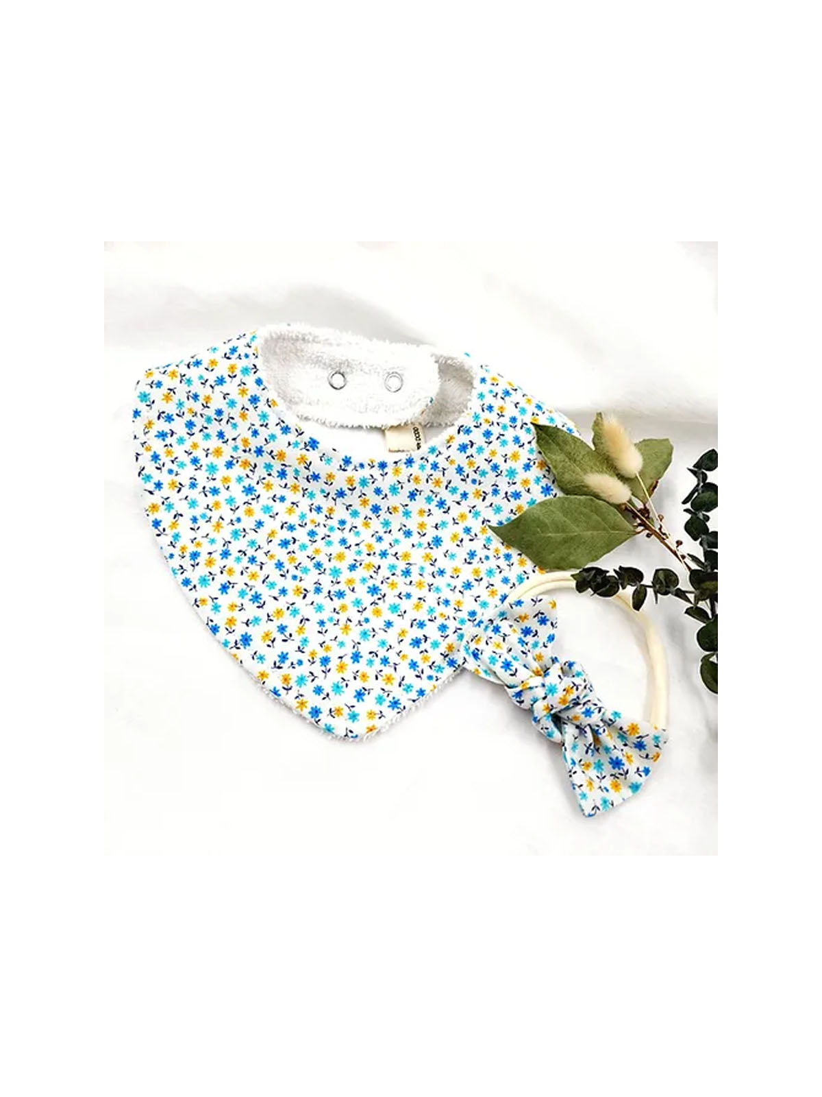 Le Petit Dodo Daisy Baby Bib