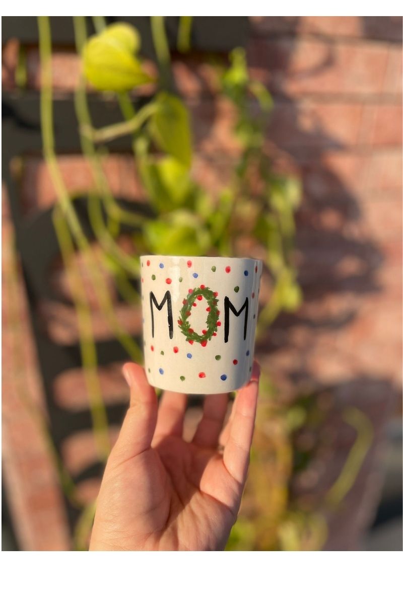 Yılbaşı Temalı Mom Yazılı El Yapımı Seramik Kahve Bardağı